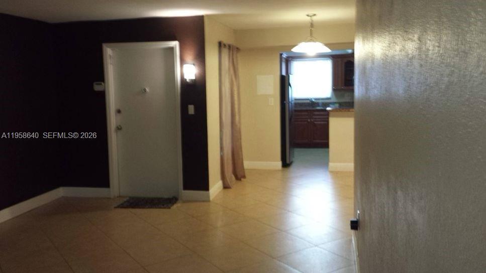 7368 SW 82nd St E113, Miami, Florida 33143, USA