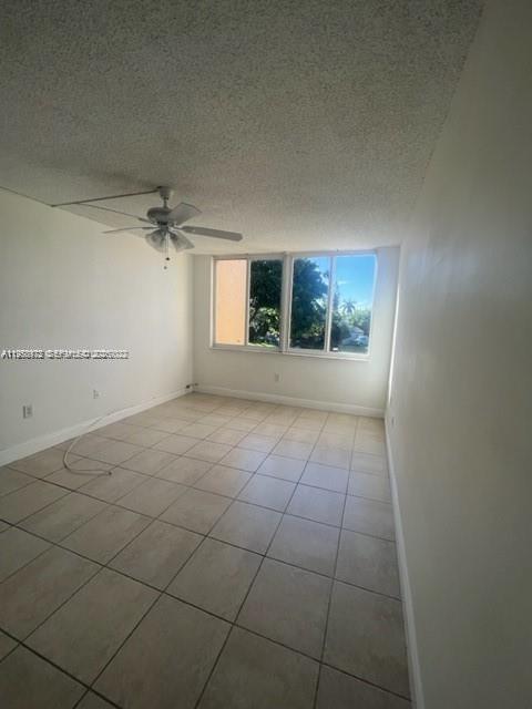 6670 Royal Palm Blvd 206K, Margate, Floride 33063, États-Unis