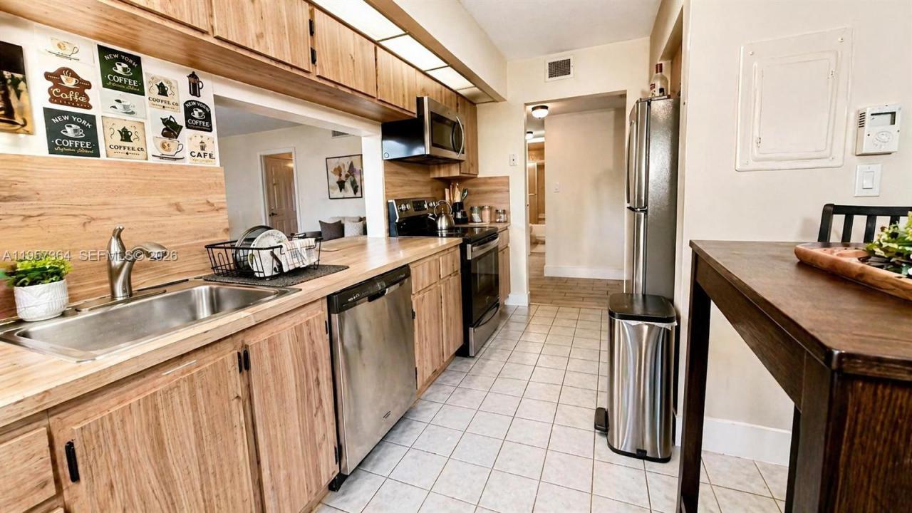 6800 Cypress Rd 501, Plantation, Floride 33317, États-Unis