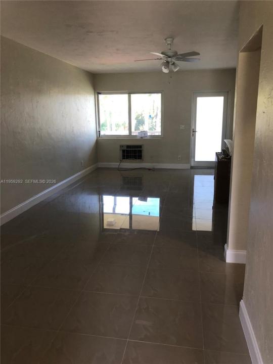 600 Layne Blvd 208, Hallandale Beach, Floride 33009, États-Unis