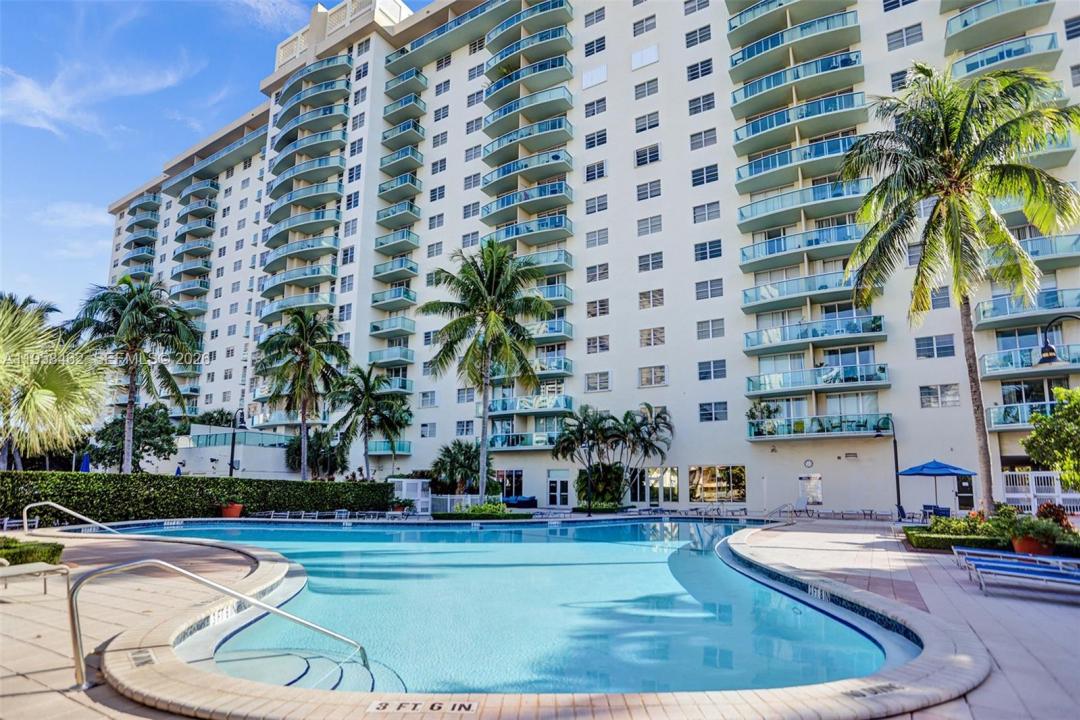 19390 Collins Ave 302A, Sunny Isles Beach, Floride 33160, États-Unis