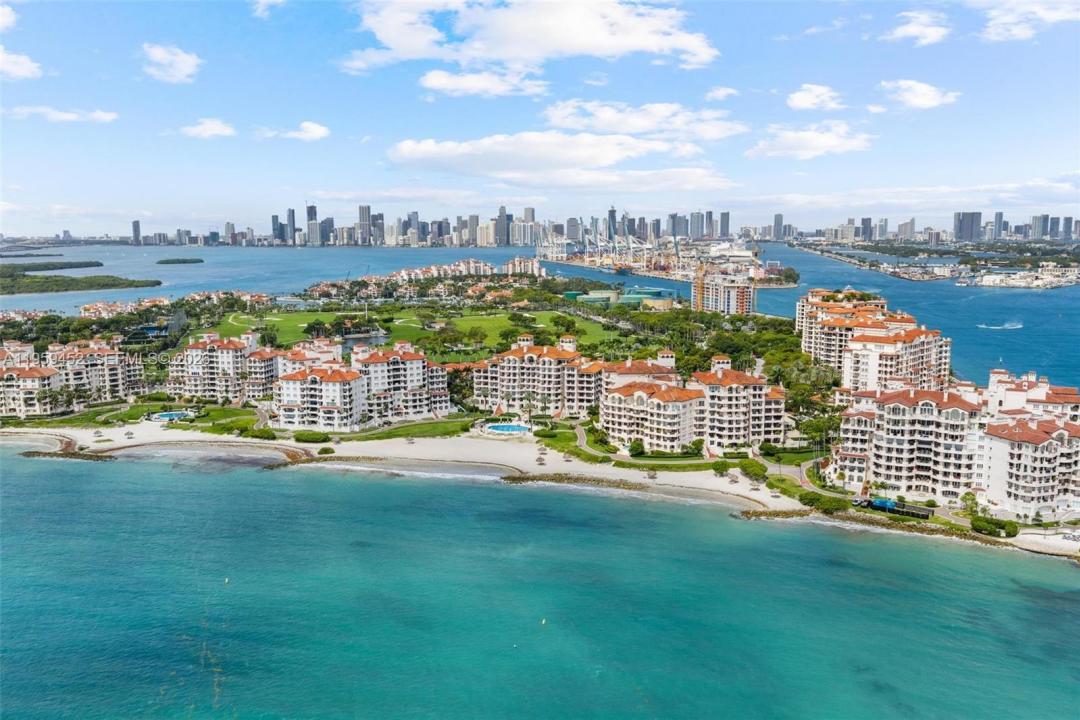 7600 N Fisher Island Dr 7662, Miami Beach, Floryda 33109, USA