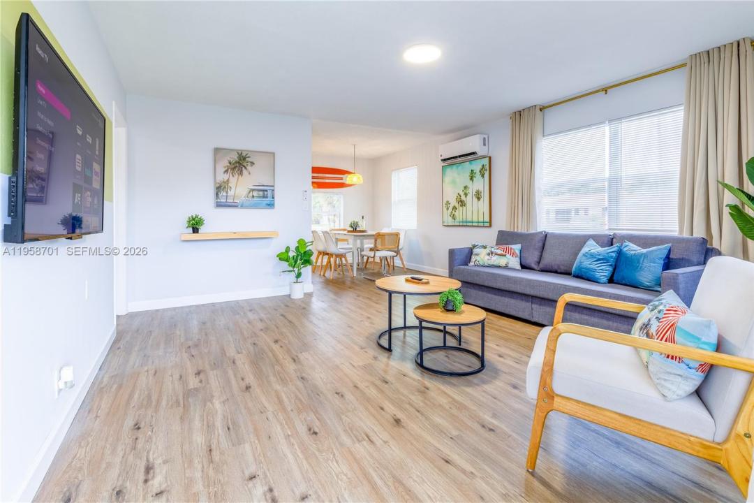 2748 NE 32nd St 1-7, Fort Lauderdale, Floride 33306, États-Unis