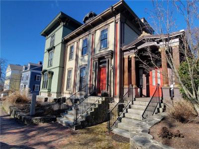 92 Pelham Street 3, Newport, RI 02840, USA