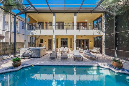 132 NE 21st Court, Wilton Manors, Florida 33305