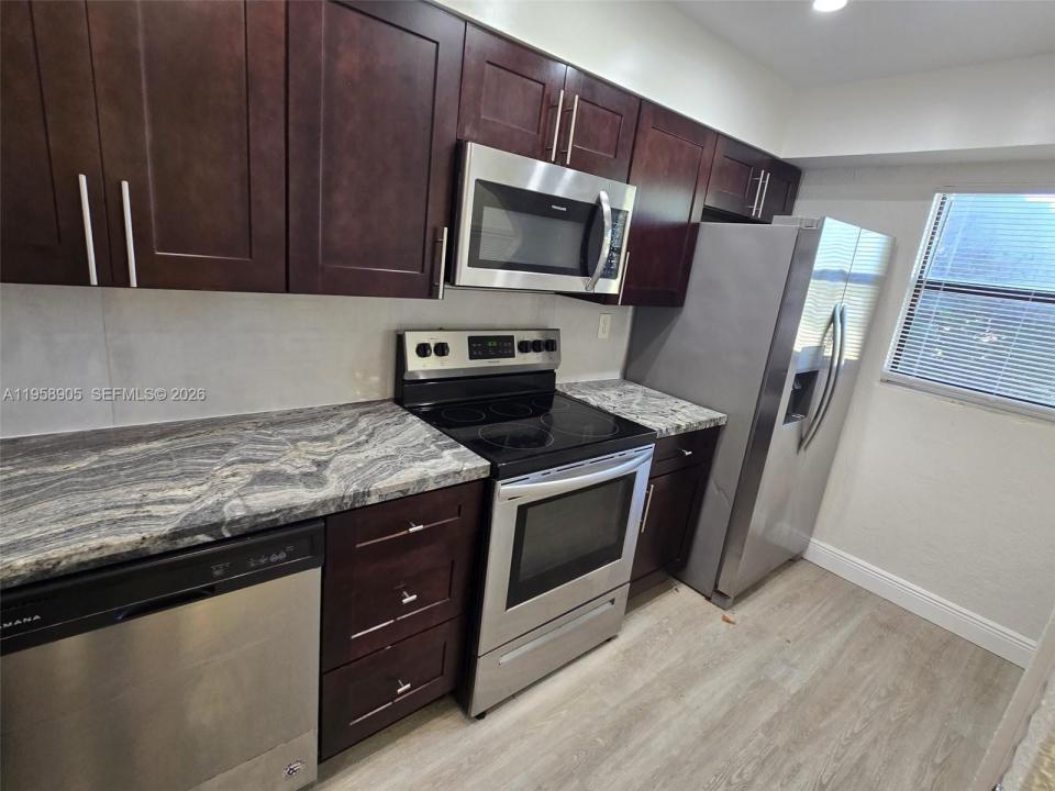 4020 Del Rio Way, Sunrise, Floride 33351, États-Unis