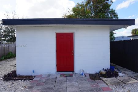 1106 NW 11th Ct 2, Fort Lauderdale, Florida 33311, USA