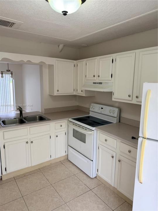 10157 NW 33rd St 4B, Coral Springs, Floride 33065, États-Unis