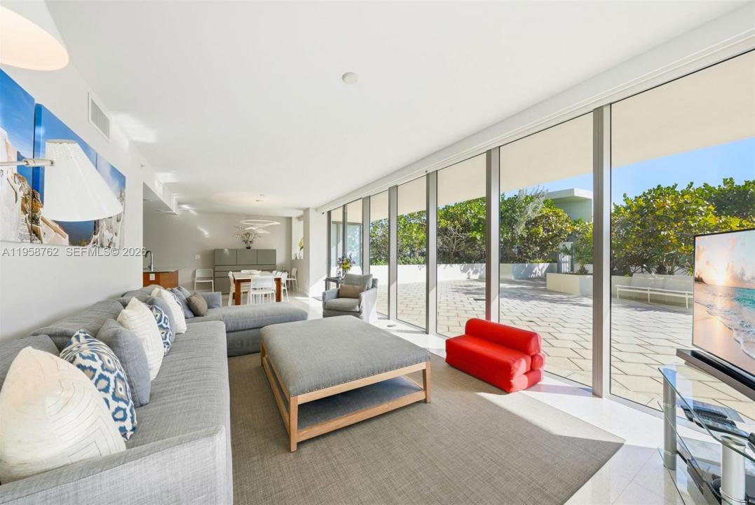 5875 Collins Ave 502, Miami Beach, Floride 33140, États-Unis