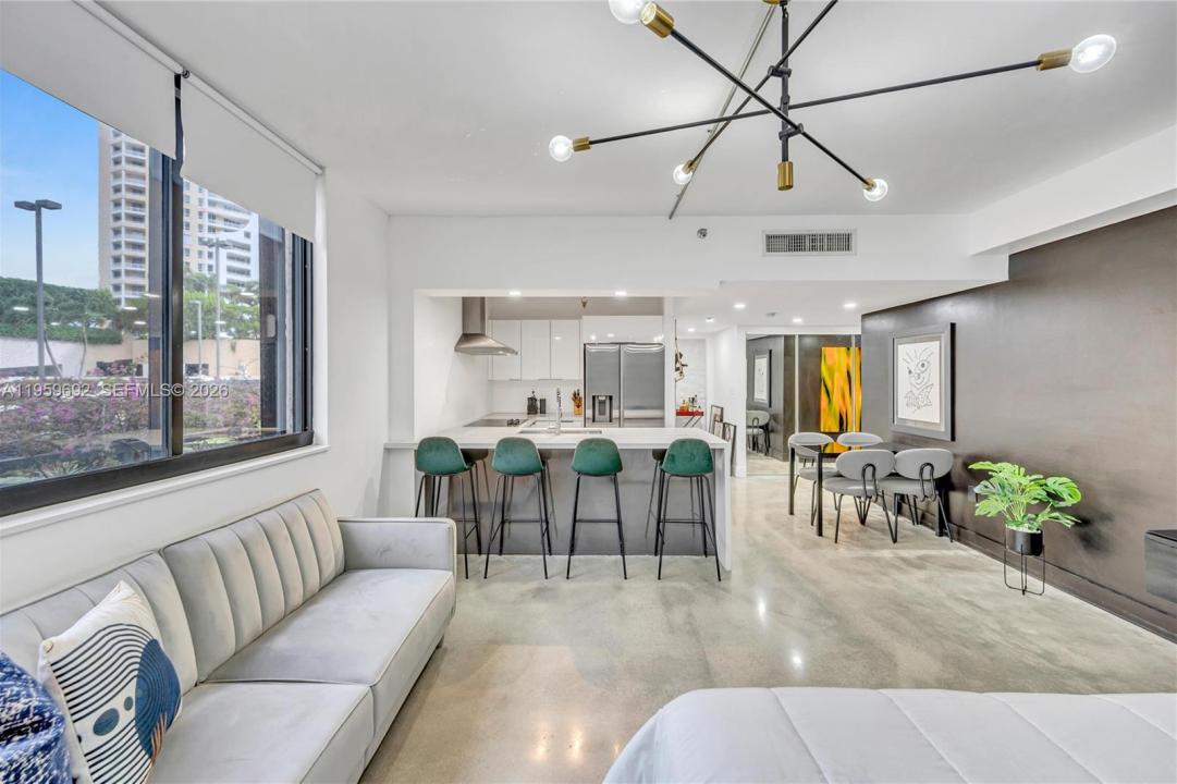 540 Brickell Key Dr 409, Miami, Florida 33131, USA
