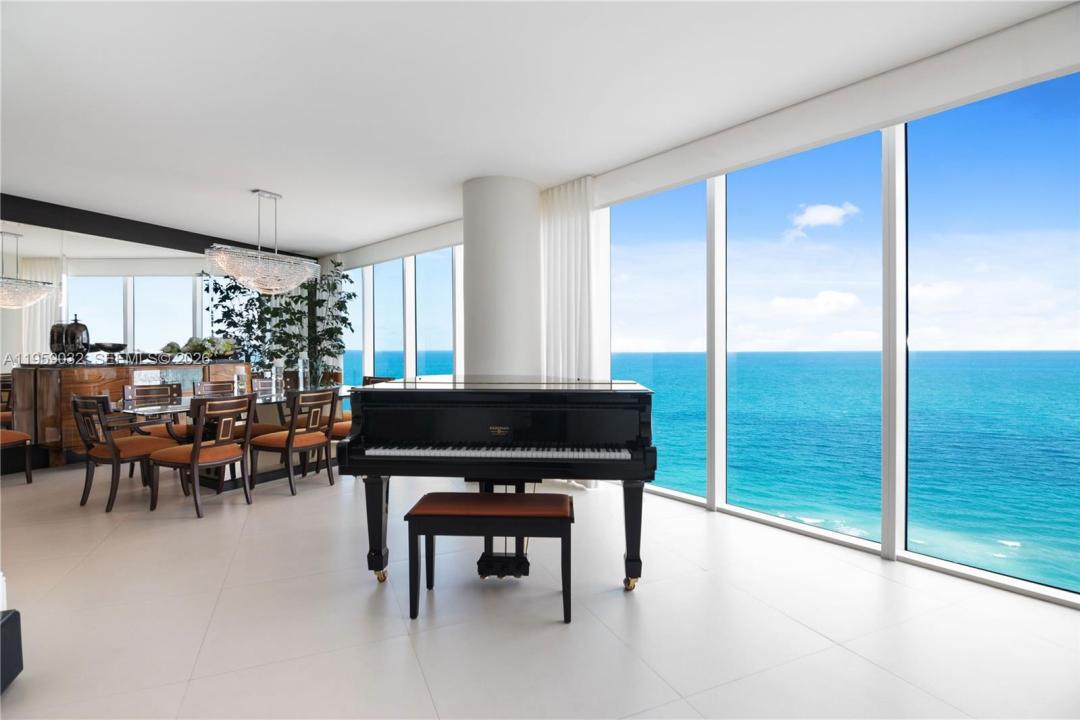2711 S Ocean Dr 2205, Hollywood, Florida 33019, USA