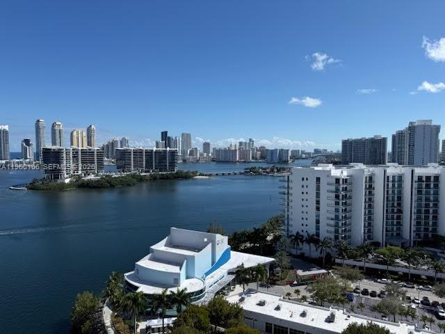 3330 NE 190th St 1815, Aventura, Floride 33180, États-Unis