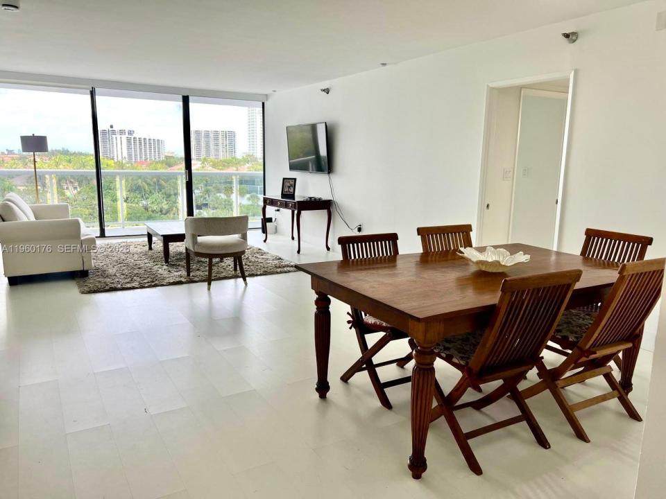 20515 E Country Club Dr 649, Aventura, Floride 33180, États-Unis