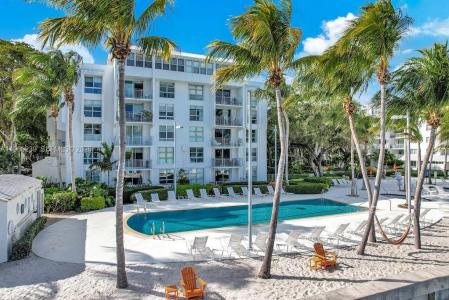 777 NE 62nd St C203, Miami, Florida 33138, USA