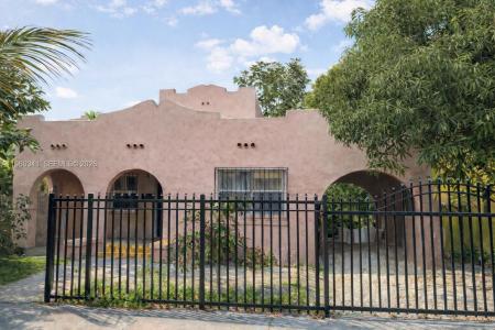 111 NE 50th St, Miami, Florida 33137, USA