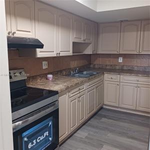 2107 NW 59th Ter 60-E, Lauderhill, Florida 33313, USA