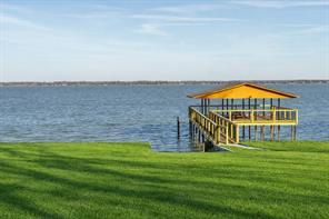 1425 Oak Hill Drive, Kemp, Texas 75143