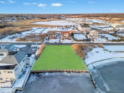 48-52 Browns River Road, Islip, New York 11782, États-Unis