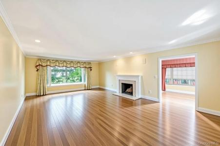 22 Bayside Drive, North Hempstead, New York 11023, États-Unis