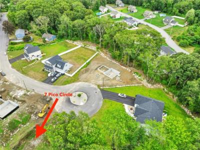 7 Pico Circle, Johnston, 로드아일랜드 02919, 미국