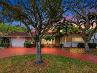 1921 NE 28th Court, Lighthouse Point, Florida 33064