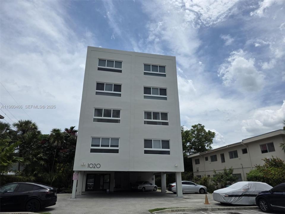 1020 94th St 503, Bay Harbor Islands, 플로리다 33154, 미국