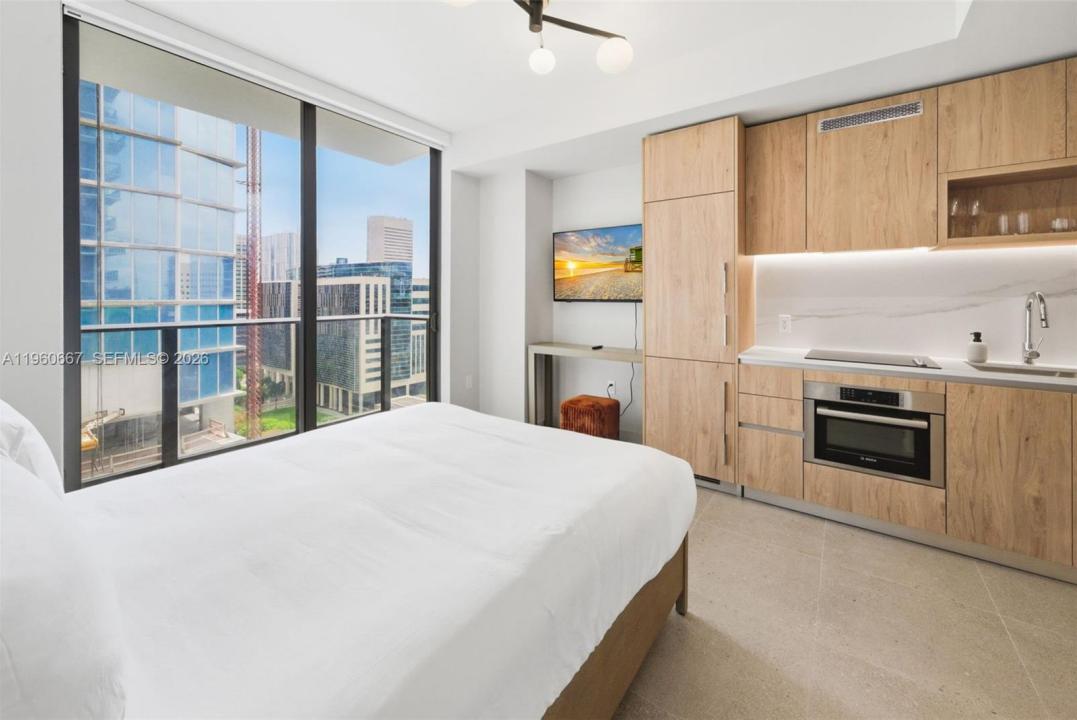 11 NE 6th St 1802, Miami, Floride 33132, États-Unis