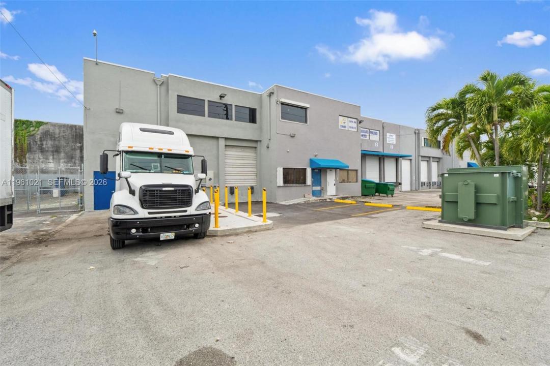 8000 NW 68th St, Medley, Florida 33166, USA