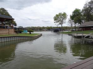 2052 Kanakoa Dr North, Tool, Texas 75143, Estados Unidos