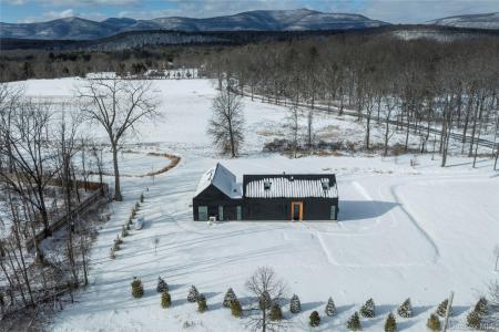 3 Schoolhouse Road, Saugerties, 纽约州 12477, 美国