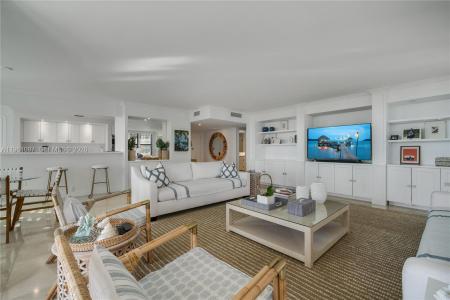 1111 Crandon Blvd C406, Key Biscayne, Florida 33149, USA