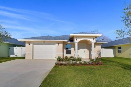 121 Swain Boulevard, Greenacres, Floride 33463, États-Unis