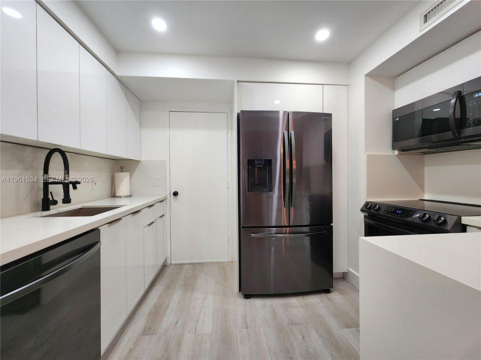 3505 S Ocean Dr 218, Hollywood, Floride 33019, États-Unis