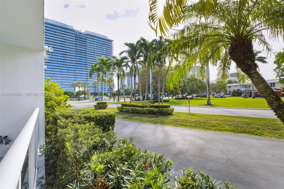 1 Harbour Way 108, Bal Harbour, Floride 33154, États-Unis
