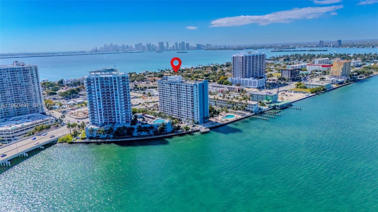 1865 79th St Cswy 11B, North Bay Village, Floride 33141, États-Unis