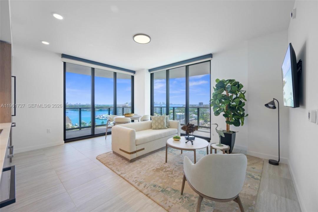 580 72nd St 1210, Miami Beach, Floride 33141, États-Unis