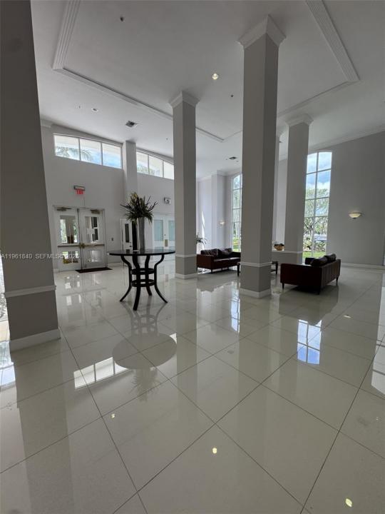 9725 NW 52nd St 114, Doral, Floryda 33178, USA
