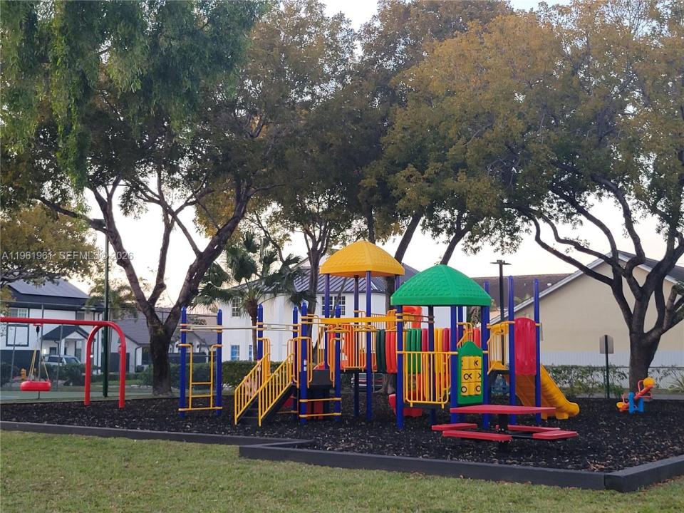 7928 NW 190th Ln 0, Hialeah, פלורידה 33015, ארצות הברית של אמריקה
