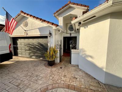 7971 NW 186th Ter, Hialeah, פלורידה 33015, ארצות הברית של אמריקה 