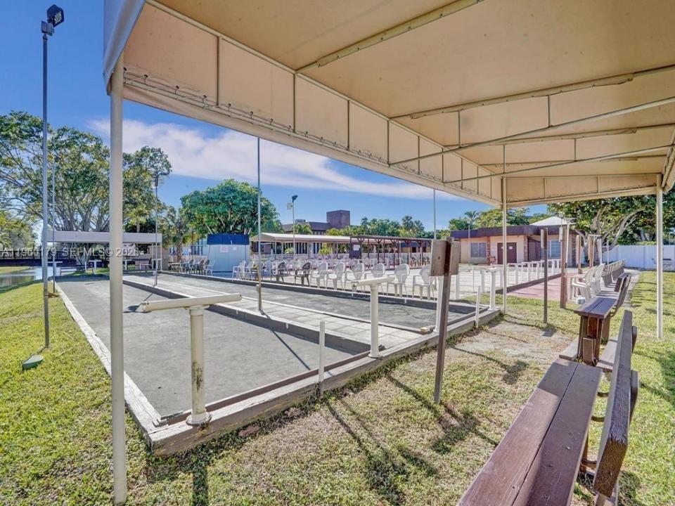2900 NW 47th Ter 405B, Lauderdale Lakes, Floride 33313, États-Unis