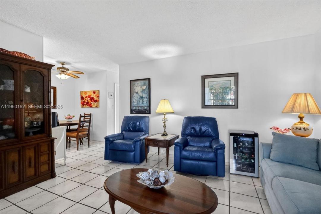 16901 NE 13th Ave 108, Miami, Floride 33162, États-Unis