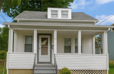 33 Princess Avenue, Cranston, RI 02920, USA