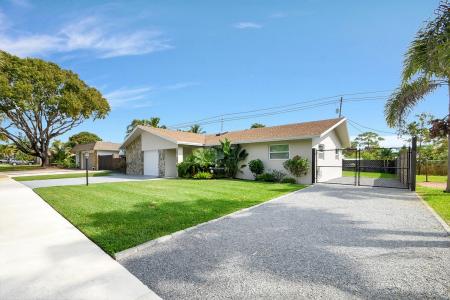 702 Grove Street, Lake Worth Beach, Florida 33461