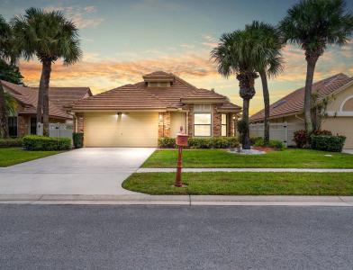 Boynton Beach, FL 33472