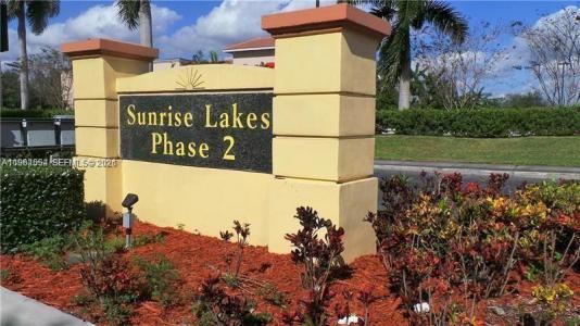 8515 Sunrise Lakes Blvd 206, Sunrise, Florida 33322, USA