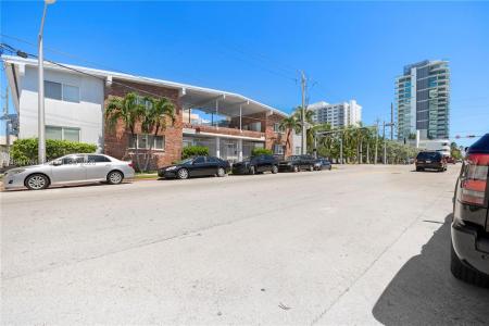315 69th St 112, Miami Beach, Florida 33141, USA