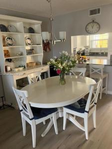 232 Waterside Dr, Hypoluxo, Florida 33462, USA