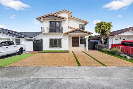 1285 W 42nd Pl, Hialeah, Florida 33012, USA