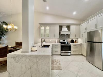 202 Cypress Point Drive 202, Palm Beach Gardens, Florida 33418, USA