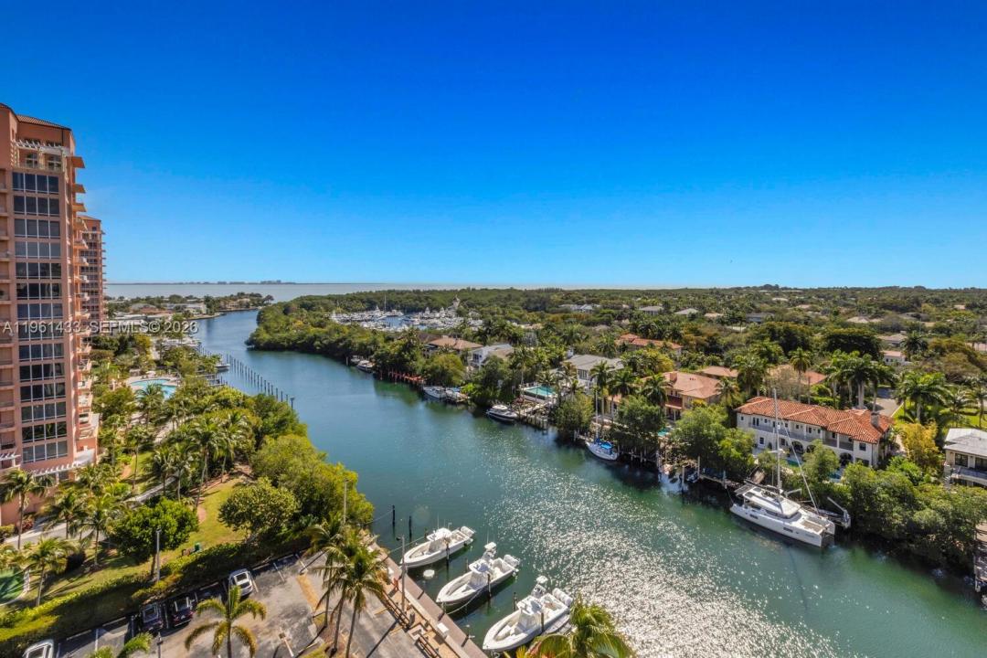 90 Edgewater Dr PH25, Coral Gables, Florida 33133, USA